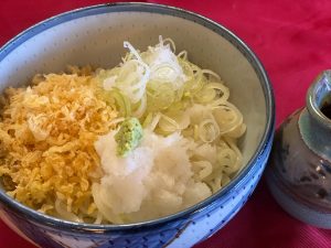 ぶっかけうどん　￥800